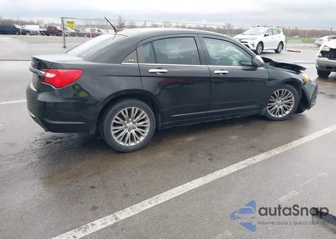 2013 Chrysler 200 Limited z USA, uszkodzony, nr VIN 1C3CCBCG7DN520735